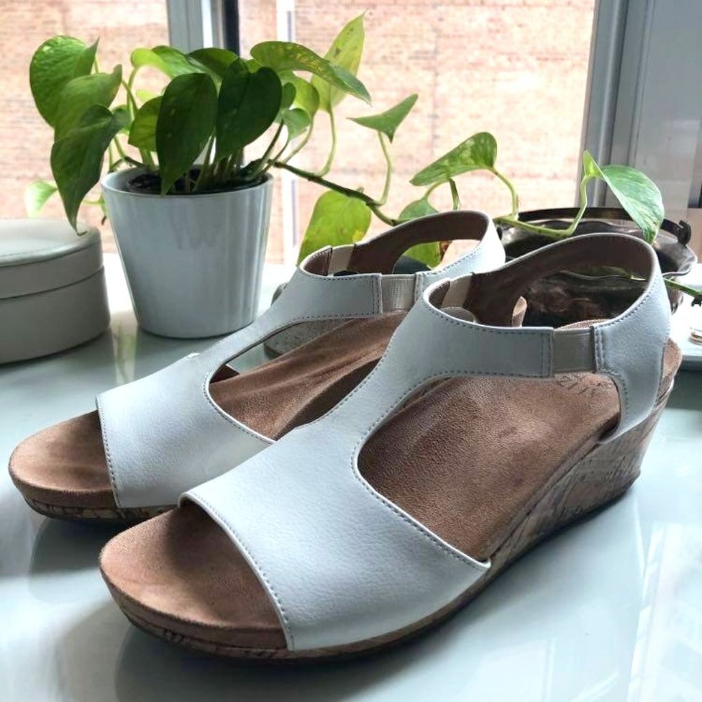 COPY - Naturalizer Minx White Wedge Sandals